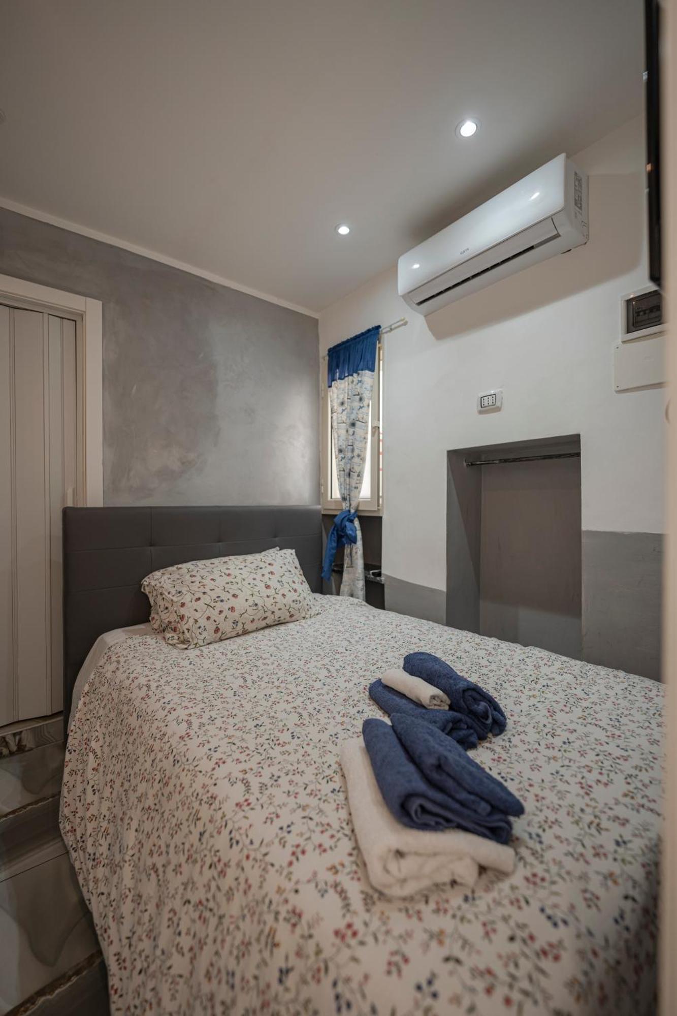 Bed and Breakfast Il Faro 17 Taranto Exterior foto