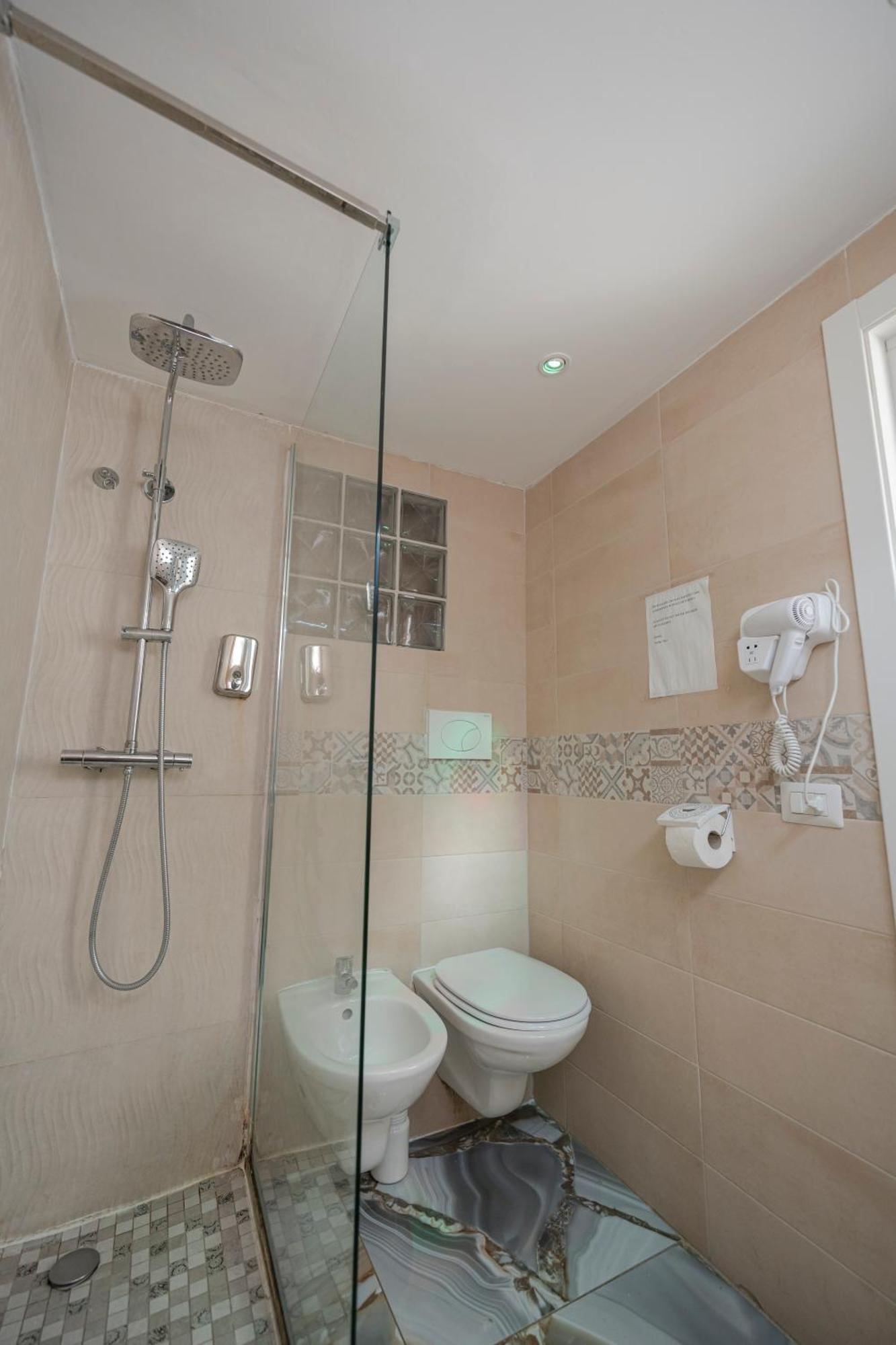 Bed and Breakfast Il Faro 17 Taranto Exterior foto