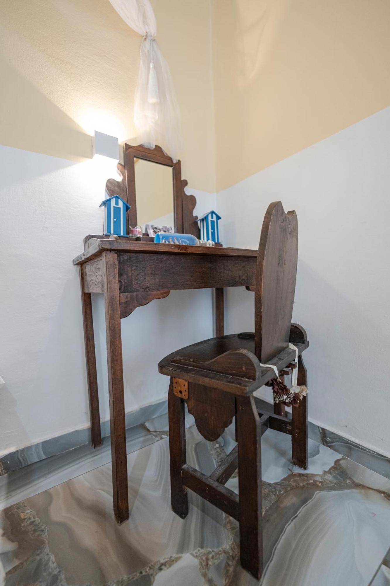 Bed and Breakfast Il Faro 17 Taranto Exterior foto